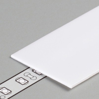 DNG 29,5x0,8mm Nasouvací difuzor profilu pro LED pásky, materiál polykarbonát PC/PP, povrch opál, propustnost 70%, rozměry 29,5x0,8mm, l=2000mm